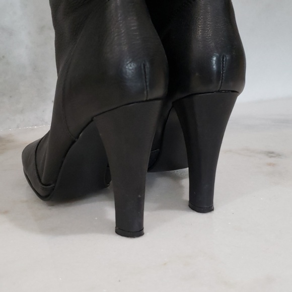 Boots - Picture 6 of 6